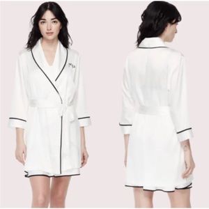Kate Spade Mrs. Charmeuse Short Robe White & Black Silky Soft